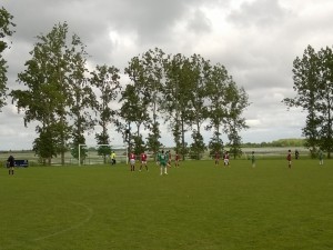 ESL-20150509-U15-Action01